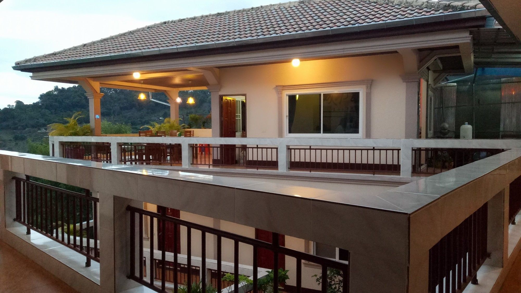 Hotel Happy House At Maesalong Chiang Rai Zewnętrze zdjęcie